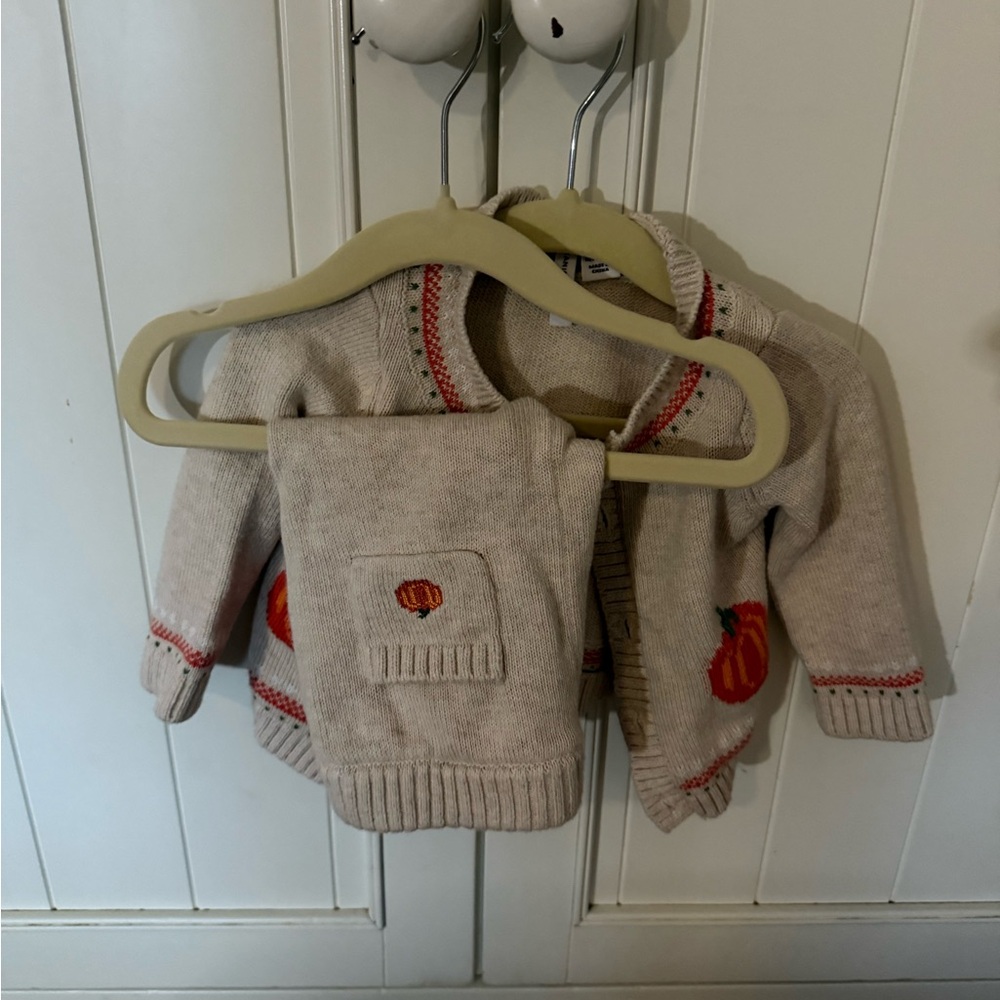 Janie and Jack Adorable Pumpkin Sweater Set - worn once